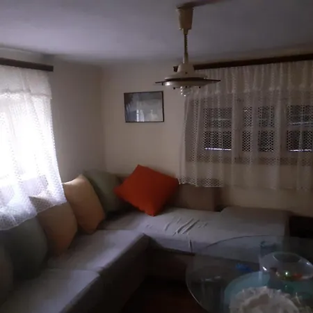Dom wakacyjny Pit Stop House *